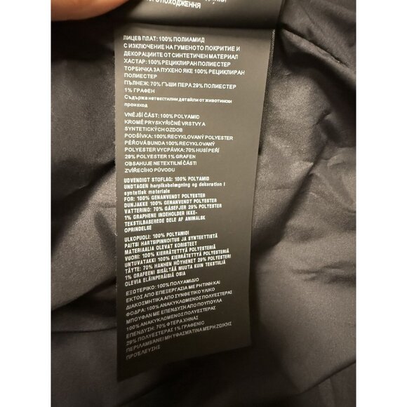 Prada XL Black Hooded Puffer Jacket With Graphene Padding Technology & Zipper Cl - Picture 15 of 16